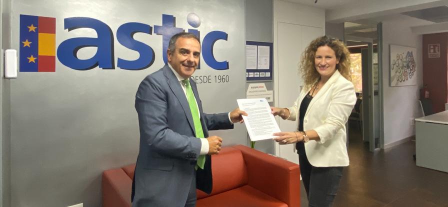 Empresas por la Movilidad Sostenible se une al Pacto Verde de IRU promovido en España por ASTIC