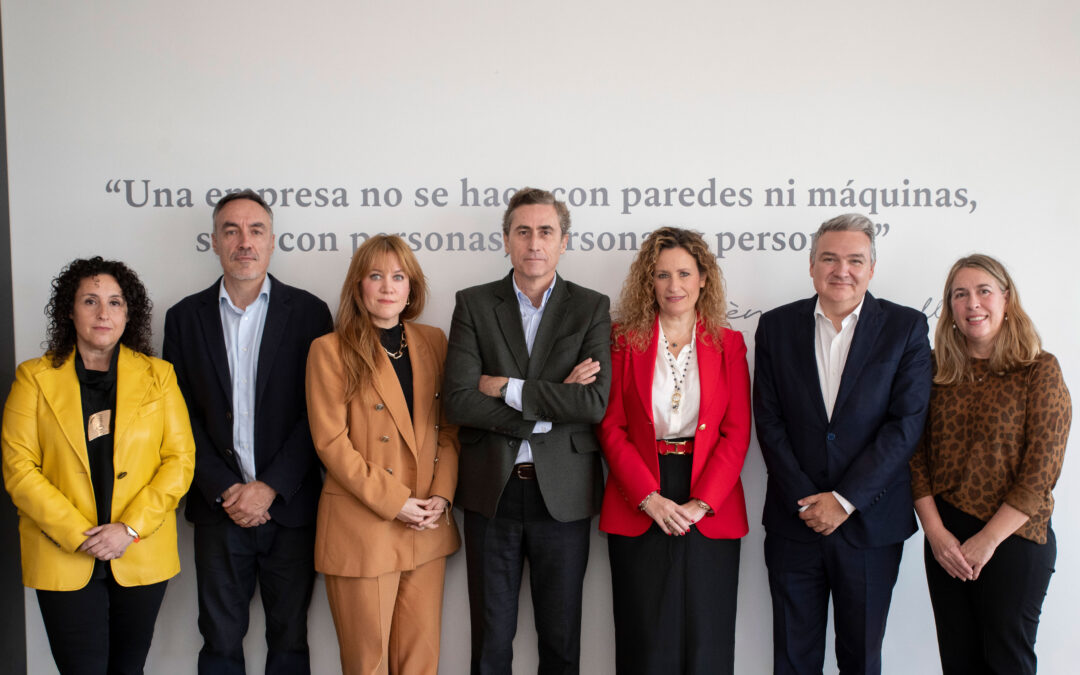 L’Oréal Groupe, Forética, Empresas por la Movilidad Sostenible, StepByWater y Volies se unen para lanzar «El Pacto»: una alianza estratégica por la sostenibilidad